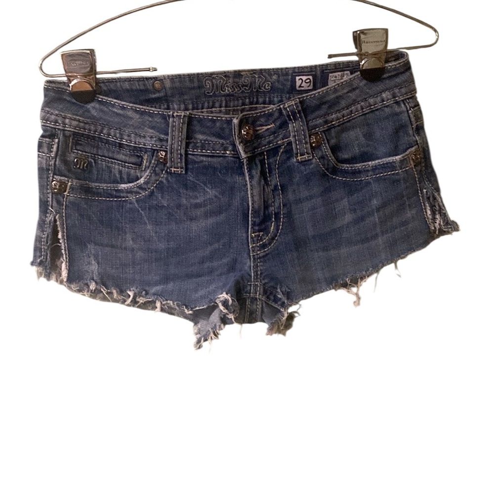 Miss Me Distressed Cut Offs Size 29